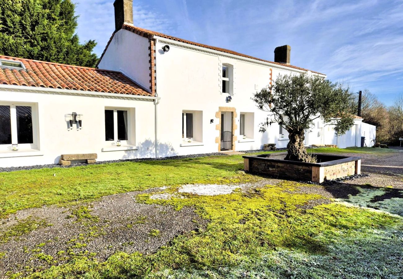 Maison à Saint-Mathurin - La Maison Martana - Piscine chauffée