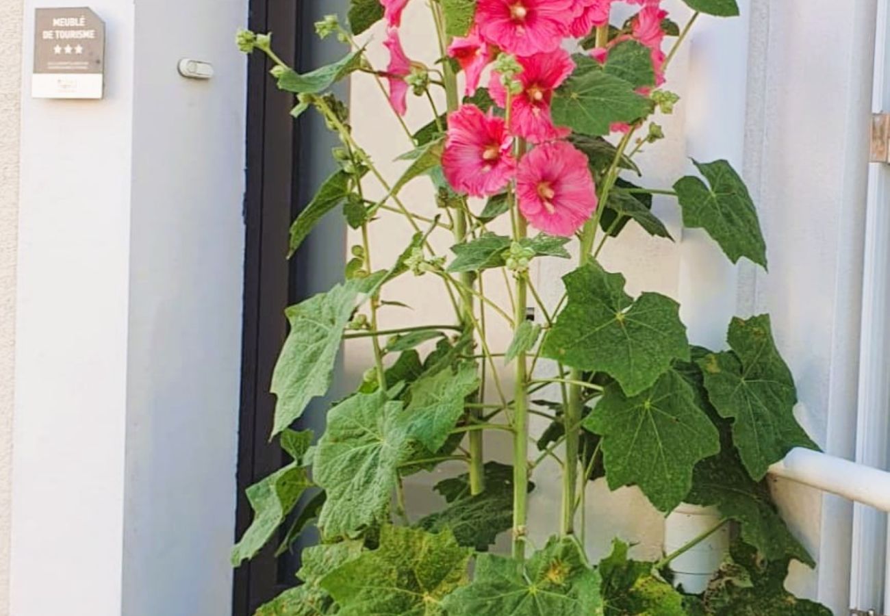 Maison à Les Sables-d´Olonne - Rose Trémière proche plage