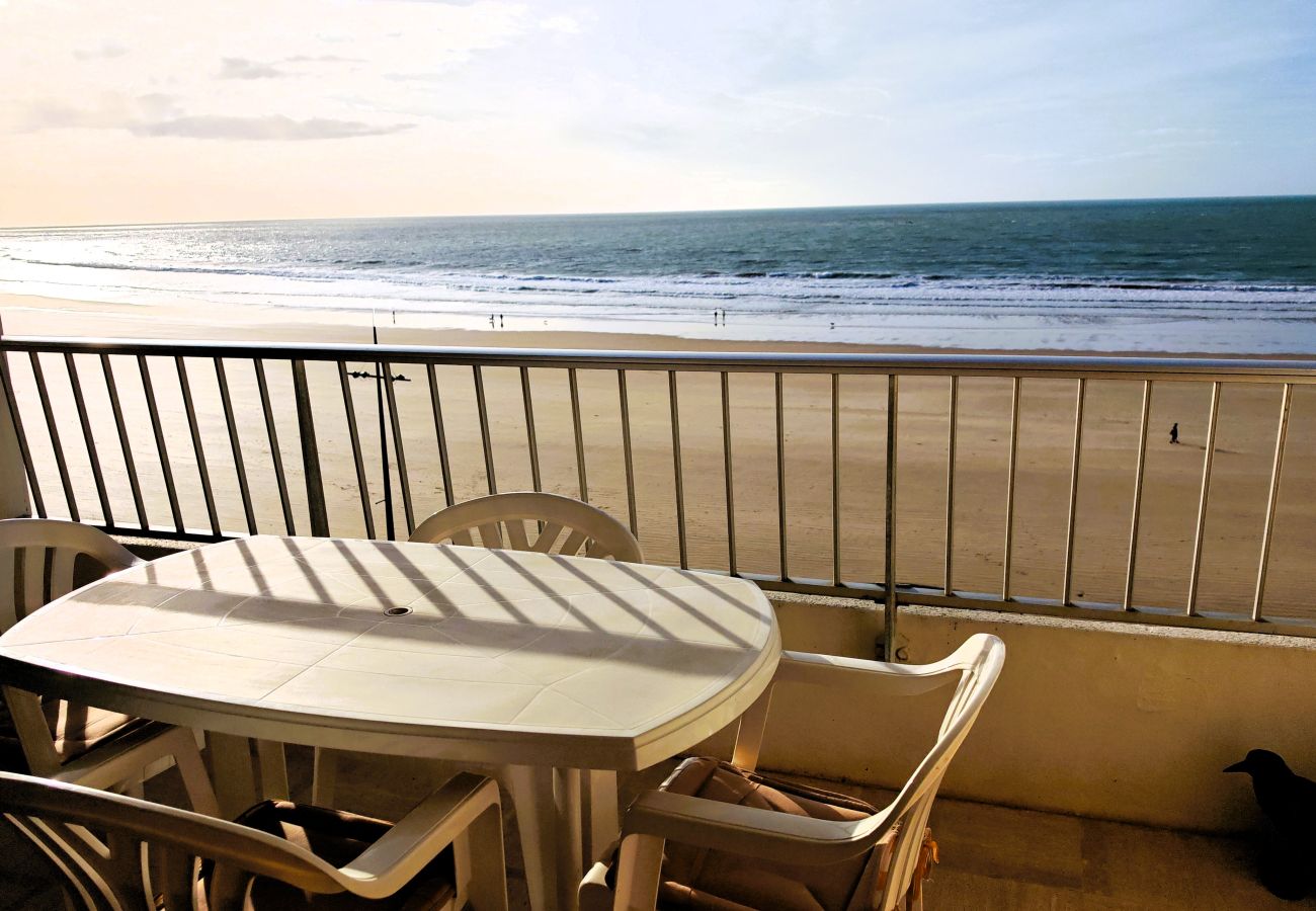 Appartement à Les Sables-d´Olonne - LE NID DU REMBLAI - Face Grande Plage