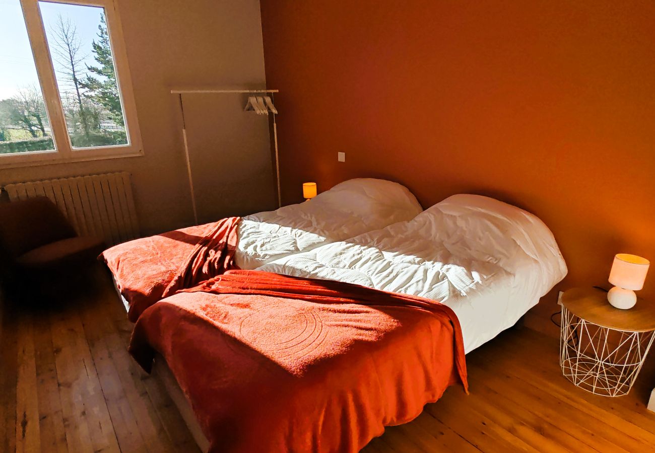 Maison à Vairé - ETAPE LANDES - 10km de la Mer