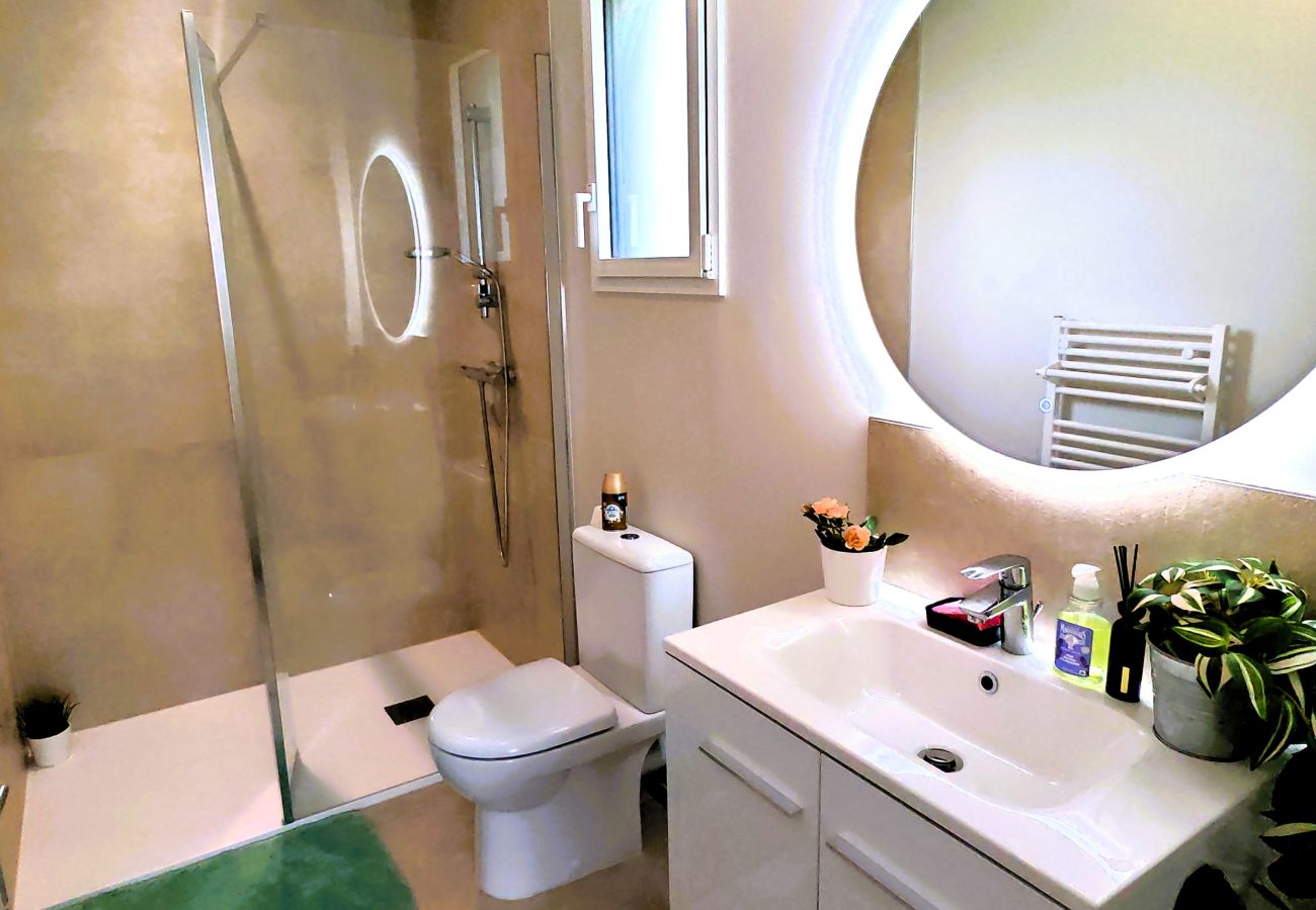 Maison à Les Sables-d´Olonne - CHEZ MAGUI - 12 Pers avec Spa et Parking