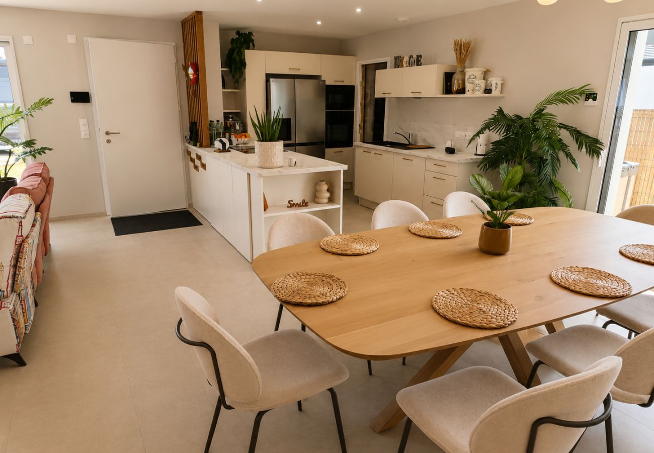 Maison à Les Sables-d´Olonne - CHEZ MAGUI - 12 Pers avec Spa et Parking